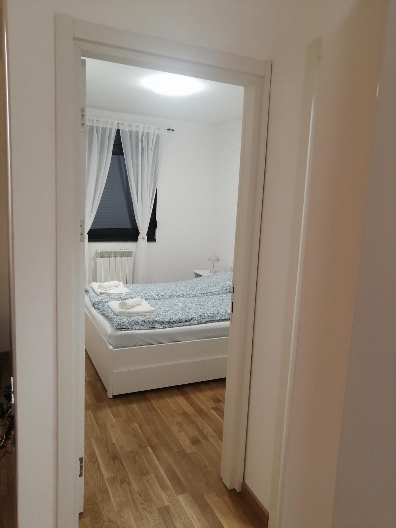 Luni Apartment